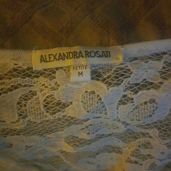 Cream lace tunic in new condition - Picture 4 of 4